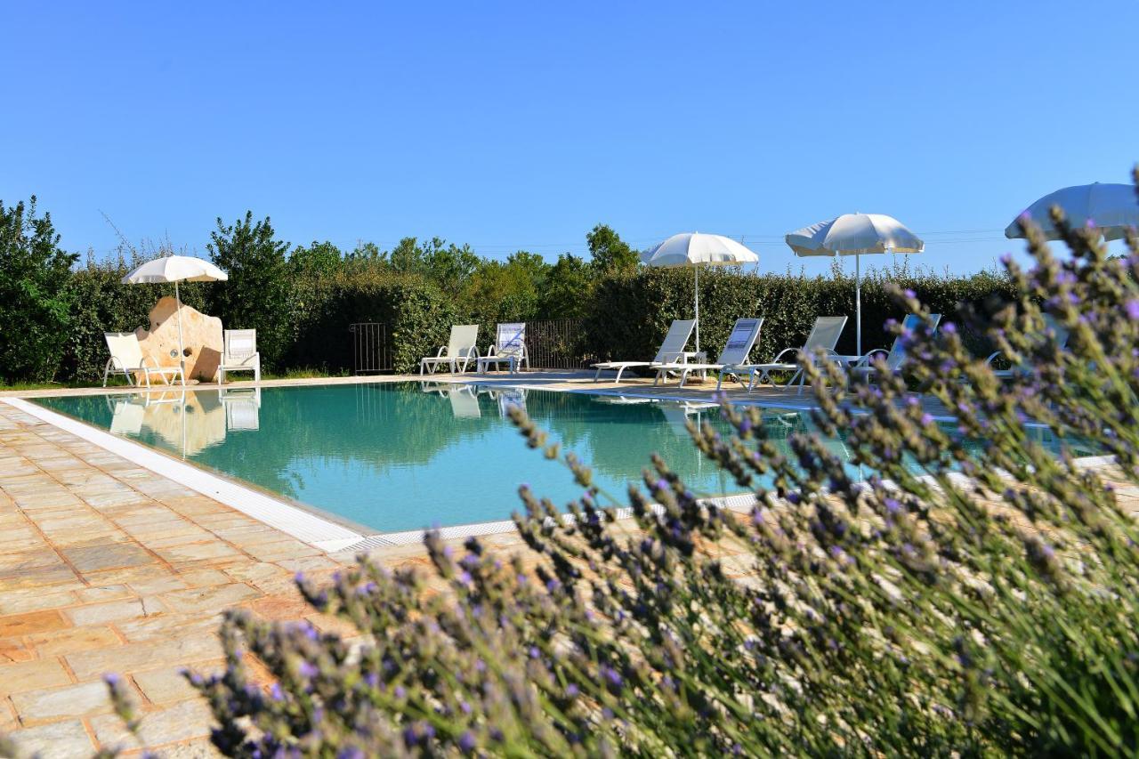 Masseria Peppeturro Cisternino Eksteriør billede